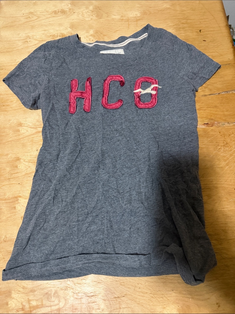 Hollister Heather Gray Short Sleeve Tee with Pink Appliqué